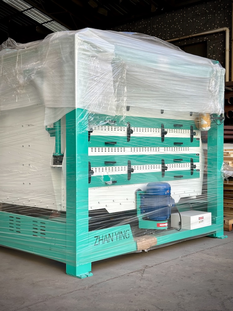 展鹰粮机 - 工厂实拍